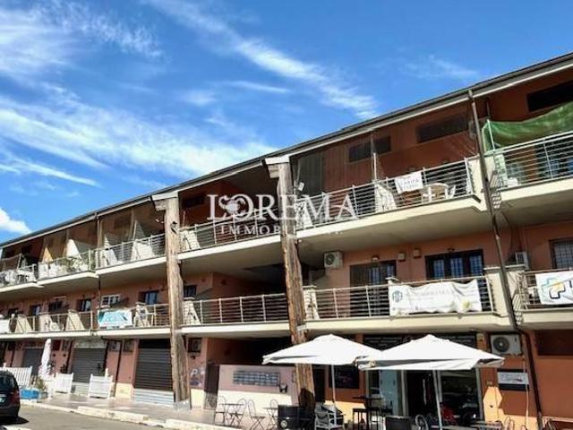 Appartamento in vendita a Municipio Roma X, Roma Capitale