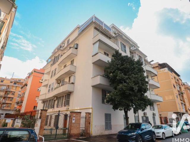 Appartamento in vendita a Tor Marancia, Roma