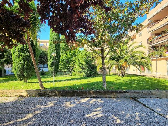 Appartamento in vendita a Giardini Tor di Mezzavia, Roma Capitale
