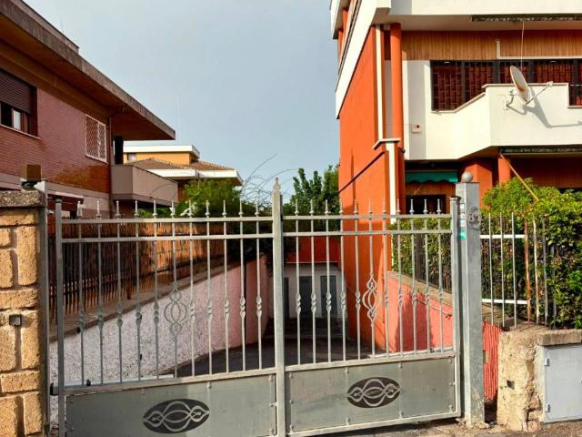 Appartamento in vendita a Mezzocammino, Roma
