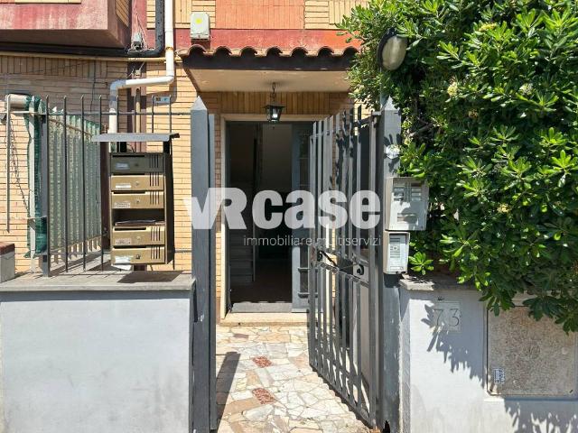 Appartamento in vendita a Centroni, Roma Capitale