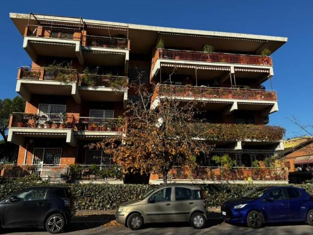 Appartamento in vendita a Municipio Roma XII, Roma Capitale