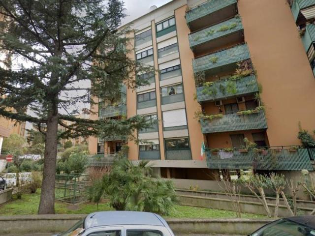 Appartamento in vendita a Municipio Roma VIII, Roma Capitale