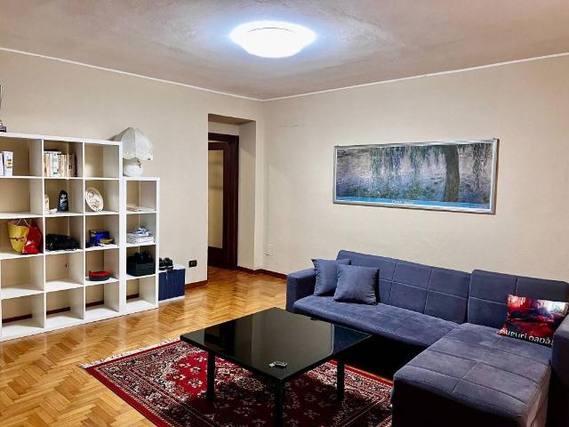 Appartamento in vendita a Romano Di Lombardia, Lombardia