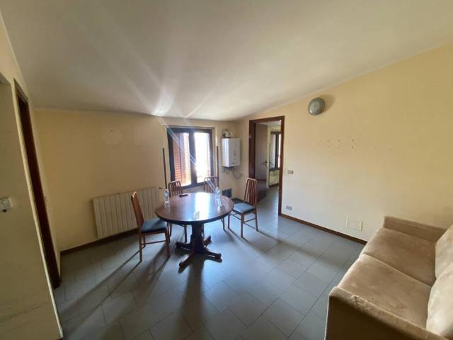 Appartamento in vendita a Romano Di Lombardia, Lombardia