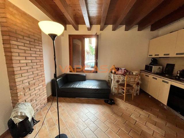 Appartamento in vendita a Romano Di Lombardia, Lombardia