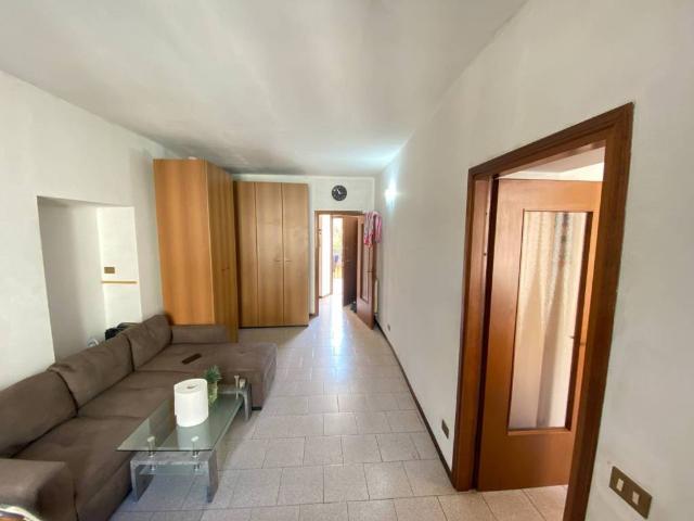 Appartamento in vendita a Romano Di Lombardia, Lombardia