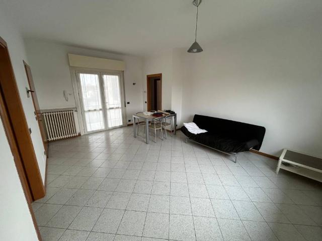 Appartamento in vendita a Romano Di Lombardia, Lombardia