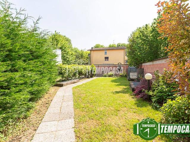 Appartamento in vendita a Romano Di Lombardia, Lombardia