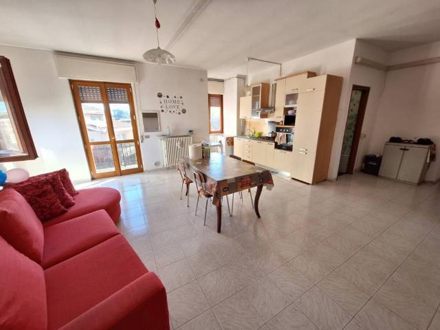 Appartamento in vendita a Romano di Lombardia, Bergamo