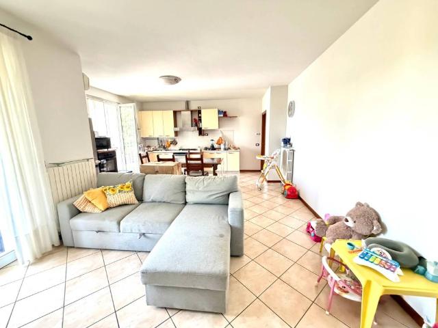 Appartamento in vendita a Roncadelle, Lombardia