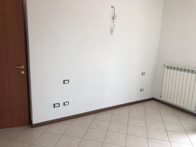 Appartamento in vendita a Roncaro, Lombardia