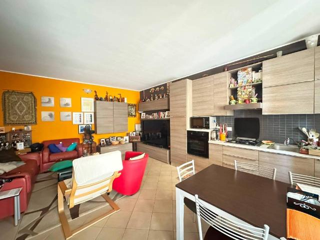 Appartamento in vendita a Roncaro, Lombardia