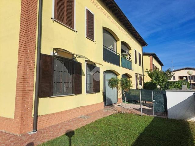 Appartamento in vendita a Roncaro, Pavia