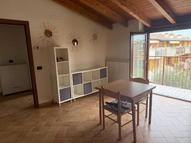 Appartamento in vendita a Roncello, Lombardia