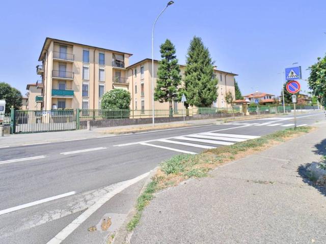 Appartamento in vendita a Roncello, Lombardia