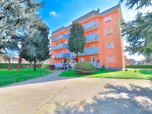 Appartamento in vendita a Roncello Appartamento in vendita a Roncello