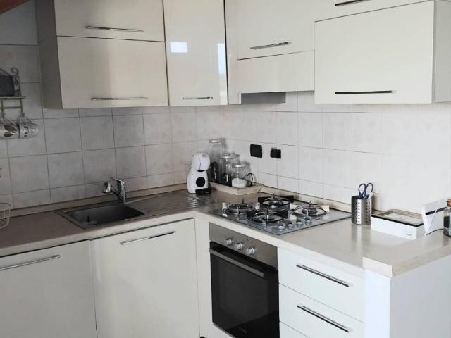Appartamento in vendita a Roncello, Lombardia