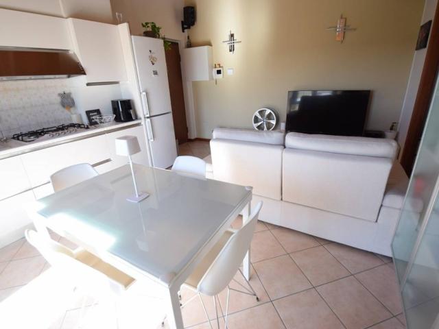 Appartamento in vendita a Roncello, Lombardia