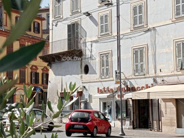 Appartamento in vendita a Ronciglione, Lazio
