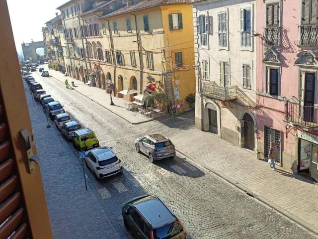 Appartamento in vendita a Ronciglione, Viterbo