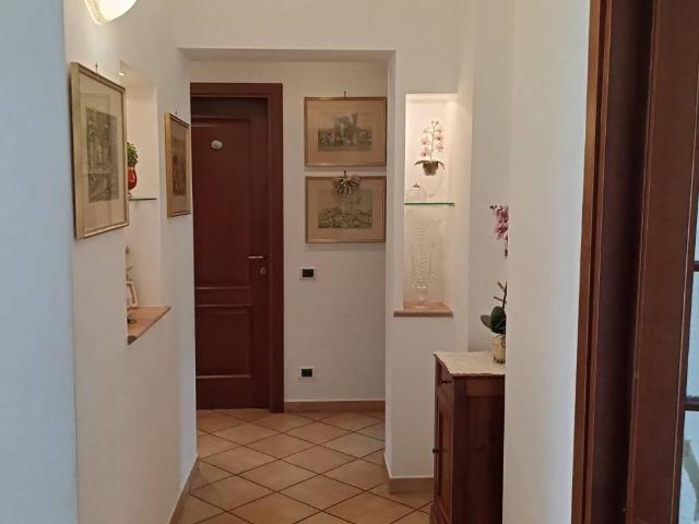 Appartamento in vendita a Ronciglione, Lazio
