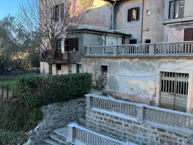 Appartamento in vendita a Ronciglione, Lazio