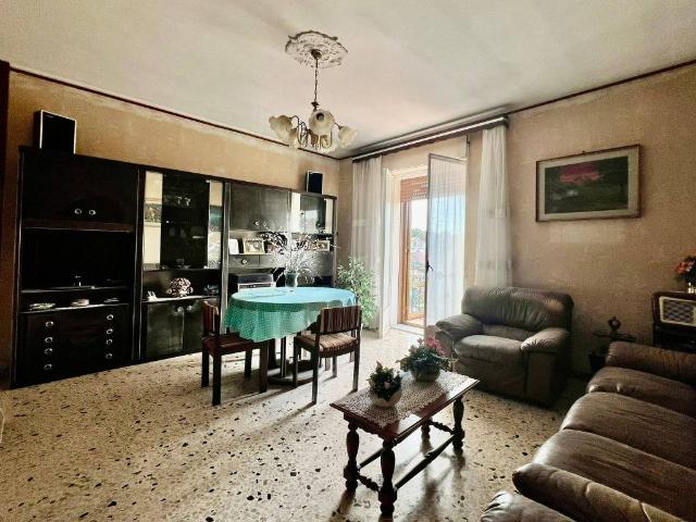 Appartamento in vendita a Ronciglione, Lazio