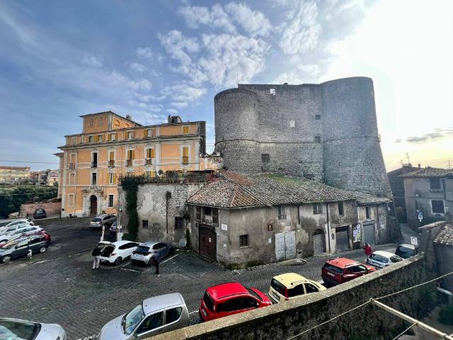 Appartamento in vendita a Ronciglione, Lazio