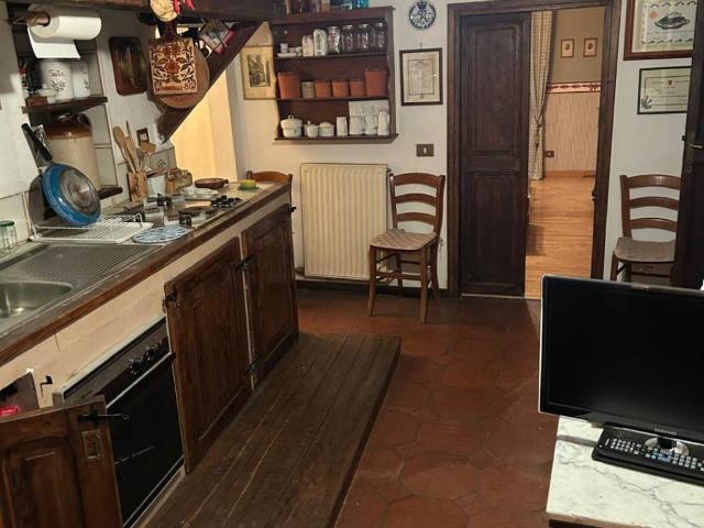 Appartamento in vendita a Ronciglione, Lazio