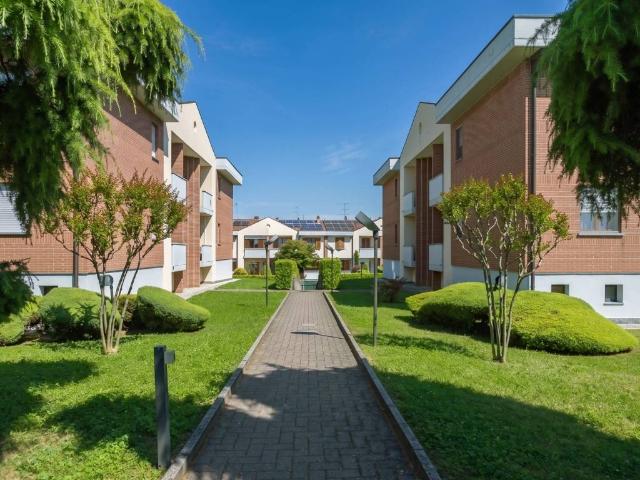 Appartamento in vendita a Ronco Briantino, Lombardia