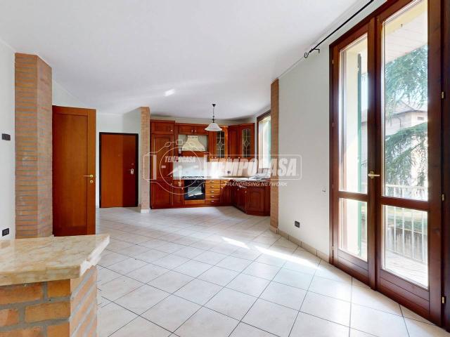 Appartamento in vendita a Roncoferraro, Lombardia