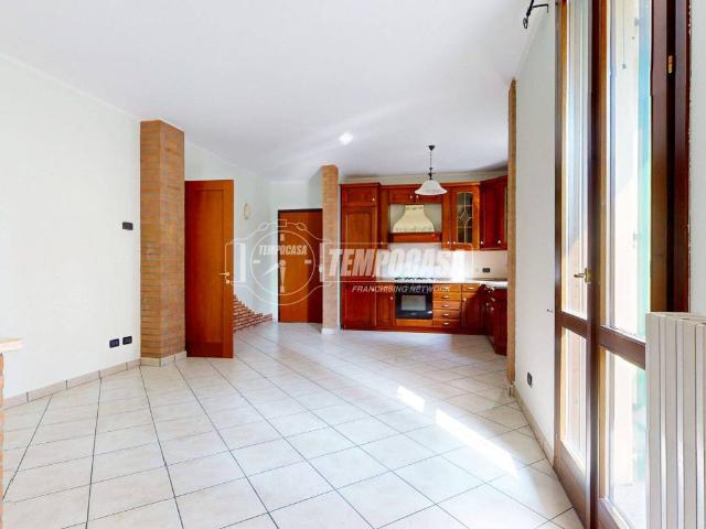Appartamento in vendita a Roncoferraro, Lombardia