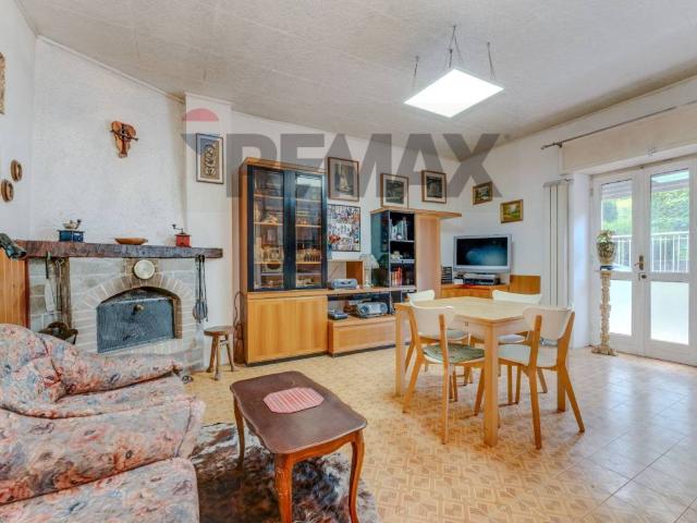 Appartamento in vendita a Pozzo, Roncola