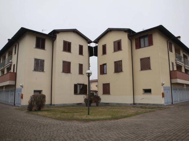 Appartamento in vendita a Cascina Confaloniera, Rosate