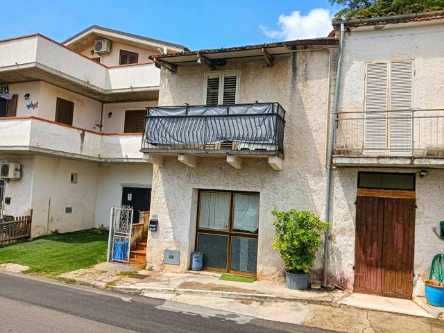 Appartamento in vendita a Colli, Rosciano