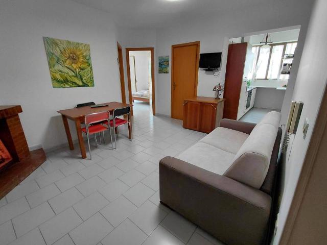Appartamento in vendita a Marina di Roseto Capo Spulico, Roseto Capo Spulico