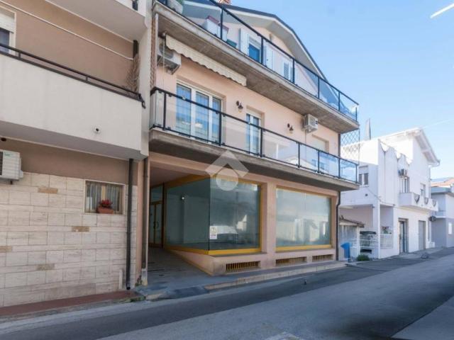Appartamento in vendita a Roseto Degli Abruzzi, Abruzzo