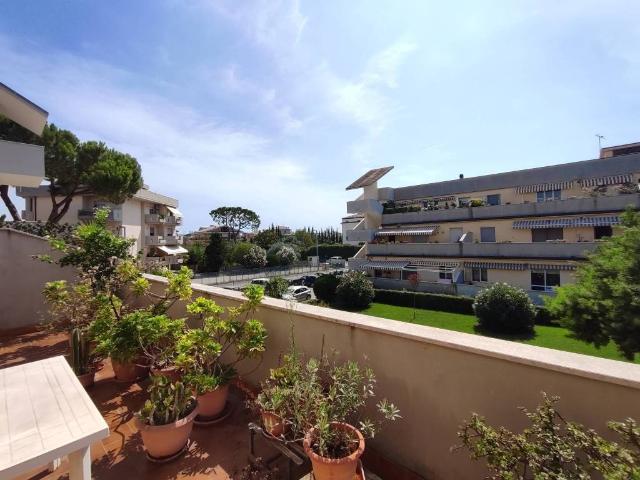 Appartamento in vendita a Roseto Degli Abruzzi, Teramo