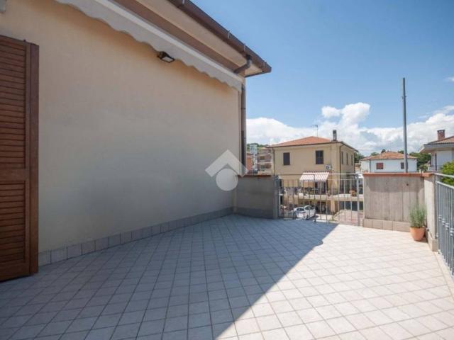 Appartamento in vendita a Roseto Degli Abruzzi, Abruzzo