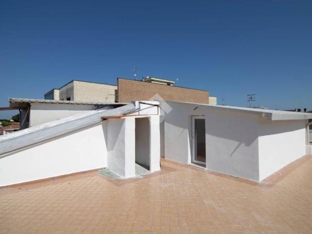 Attico in vendita a Roseto Degli Abruzzi, Abruzzo