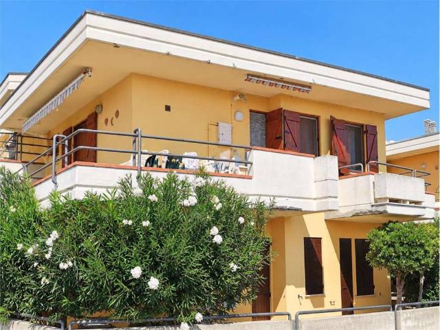 Appartamento in vendita a Cologna Spiaggia, Roseto degli Abruzzi