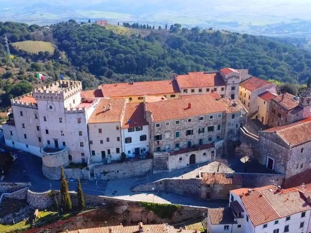 Appartamento in vendita a Rosignano Marittimo, Toscana