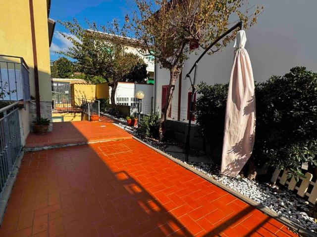 Appartamento in vendita a Rosignano Marittimo, Toscana