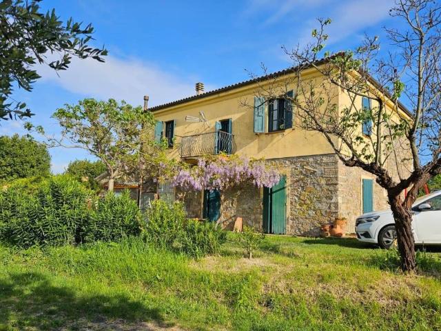 Rustico in vendita a Rosignano Marittimo, Toscana
