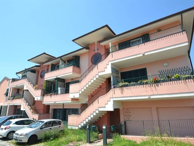 Appartamento in vendita a Rosignano Marittimo, Toscana