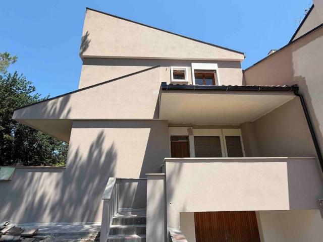Appartamento in vendita a Rosignano Marittimo, Toscana