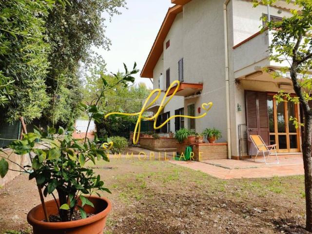 Appartamento in vendita a Rosignano Marittimo, Toscana