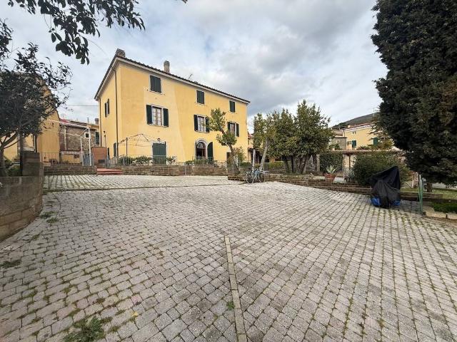 Appartamento in vendita a Rosignano Marittimo, Toscana