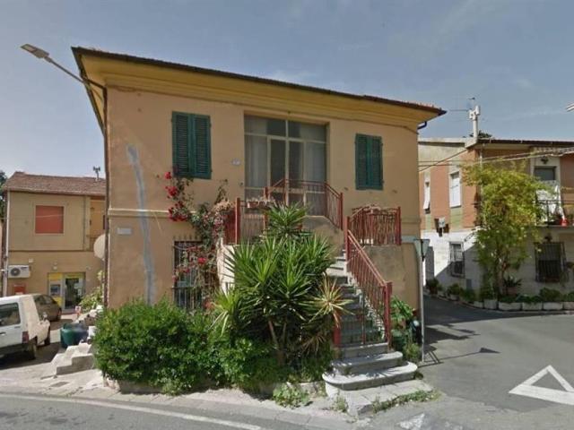 Appartamento in vendita a Rosignano Marittimo, Toscana
